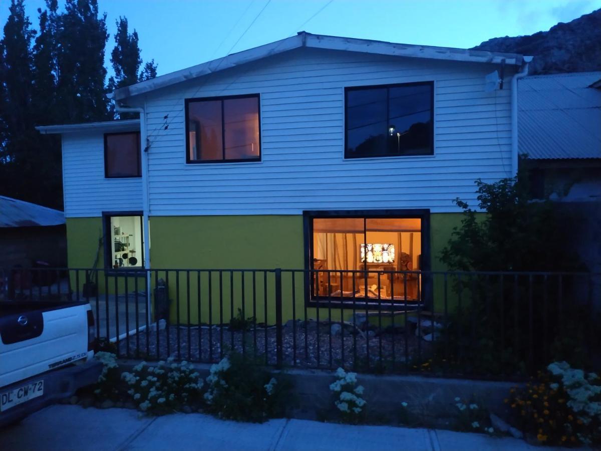 Posada De La Luna Hostel Chile Chico Εξωτερικό φωτογραφία